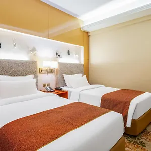 Metropole Hotel